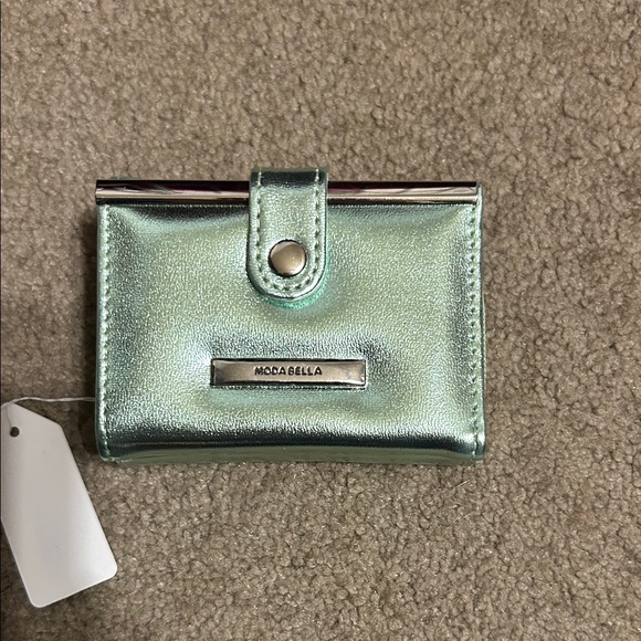 Boutique item Handbags - Metallic Wallet